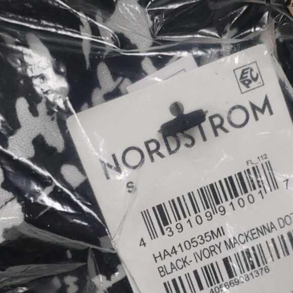 Halogen Cap Sleeve Blouse - Picture 3 of 3